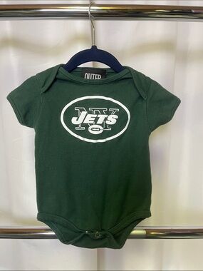 New York Jets Infant Green Logo Bodysuit size 6-9 months